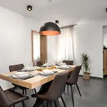 Larisa Tar-Vabriga